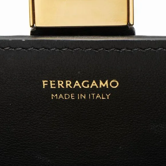 Salvatore Ferragamo Calfskin Hug Wallet on Chain - Picture 8 of 14